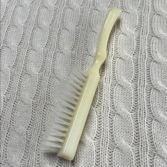 VTG Lady Catherine hairbrush by Stanley ergonomic handle 5 rows nylon bristles - Picture 6 of 13
